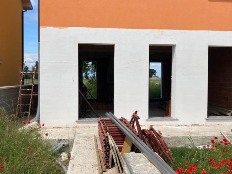 Pieve D'Olmi: nuova villa 